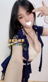 【台南】尤娜 163.49.G.25歲 白皮膚純天然超大Q軟G杯少婦 現在報班 服務大尺度 手感飽